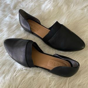 Black Me Too Flats